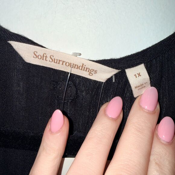 Soft Surroundings Rafina Gauze Longline Topper - Black 1X - Picture 10 of 11